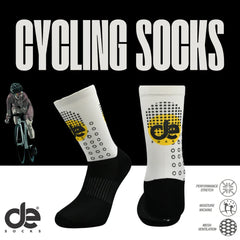 Ποδηλατικές κάλτσες Circles με εκτύπωση και τεχνολογίες performance stretch, moisture wicking και mesh ventilation για κορυφαία απόδοση.