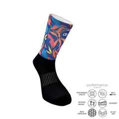 Flowers Printed Crew Κάλτσες Τρεξίματος - Αθλητικές με πολύχρωμο floral σχέδιο και μαύρη βάση. Ιδανικές για τρέξιμο με εργονομική εφαρμογή και αντιολισθητική στήριξη.
