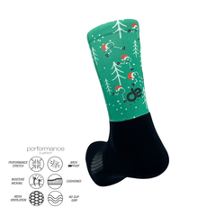 Εργονομικές κάλτσες τρεξίματος Christmas με χριστουγεννιάτικο σχέδιο, ιδανικές για άνεση και σταθερότητα σε κάθε διαδρομή.