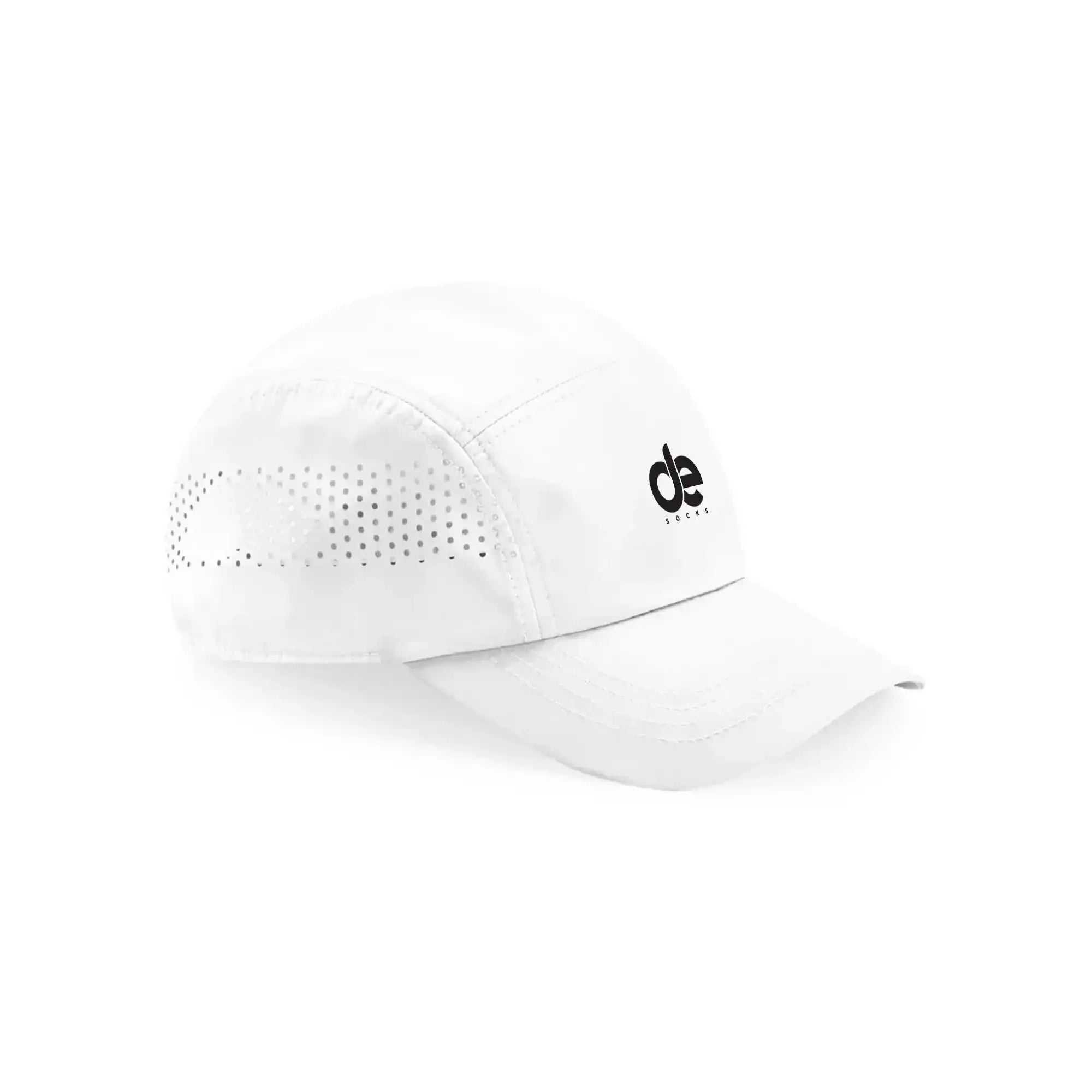 White athletic cap with perforated side panels and 'de socks' logo, ideal for running or training.