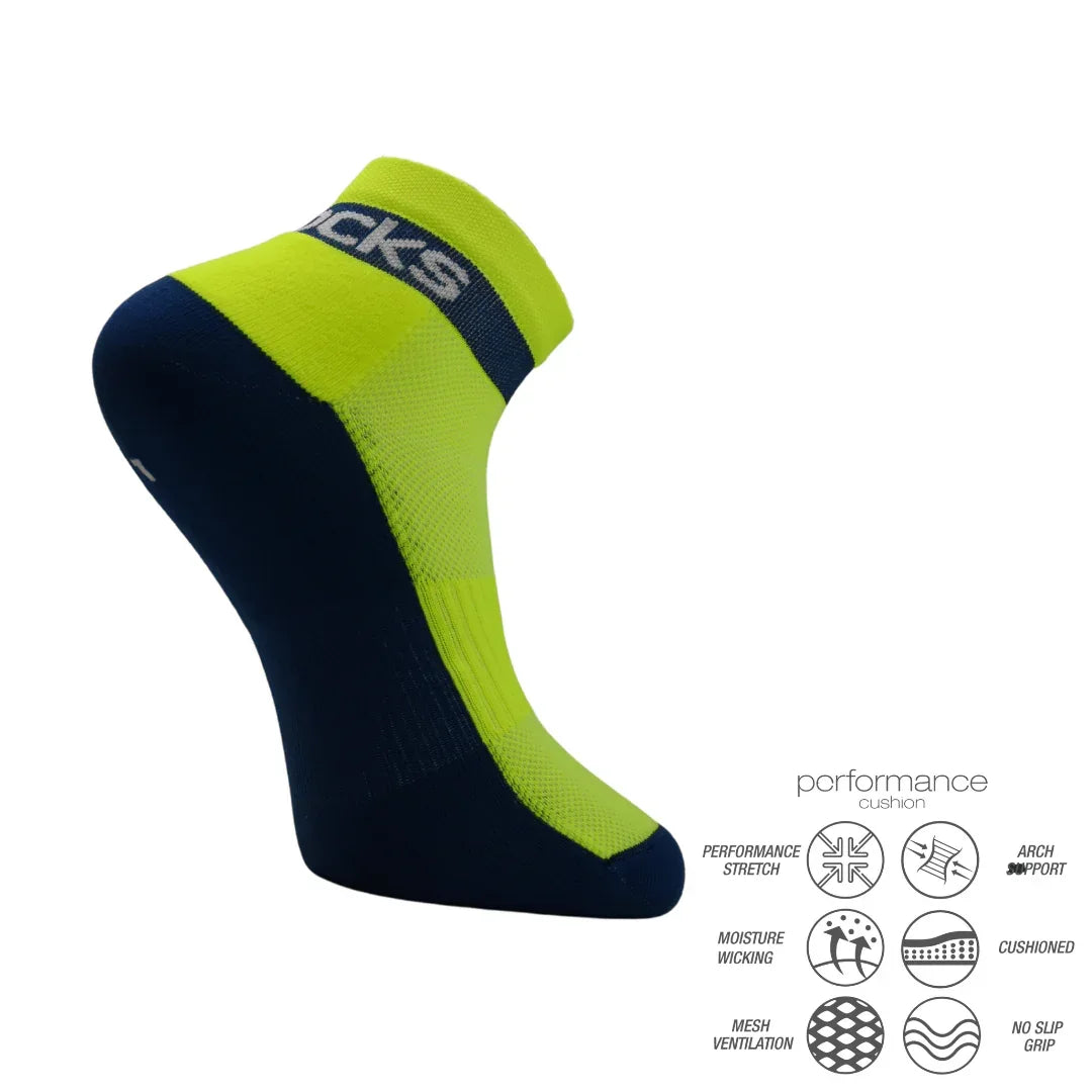 Ανθεκτικές κάλτσες τρεξίματος με cushioned ζώνες και mesh εξαερισμό, σχεδιασμένες για απόδοση και προστασία σε κάθε βήμα.