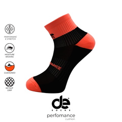 Αθλητικές κάλτσες για τρέξιμο ημίκοντες StrideRoad Μαύρο Πορτοκαλί