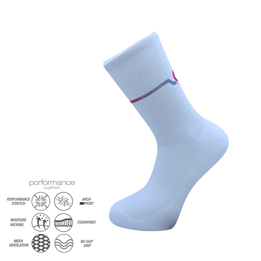 Αθλητικές κάλτσες για τρέξιμο Performance Cushion με λευκό χρώμα και εργονομική εφαρμογή, διαθέτουν mesh αερισμό και αντικραδασμική ενίσχυση.